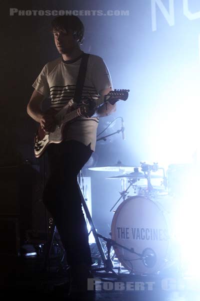 THE VACCINES - 2011-03-09 - PARIS - Nouveau Casino - Justin Hayward-Young